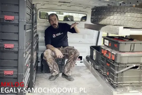 Jak zrobić regał do busa - proste sposoby na praktyczne rozwiązania